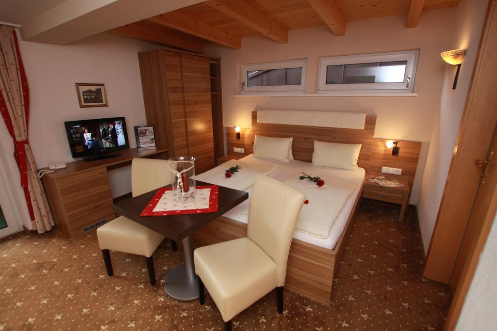 Pension Edelweiss Breitenbach am Inn Szoba fotó